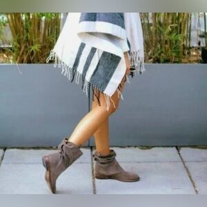 ALBERTO FERMANI Sabbia Suede Umbria Ankle Boots in Tan